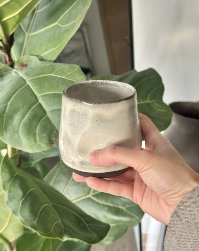 DOVI Designs. EMBER puodelis su įspaudais