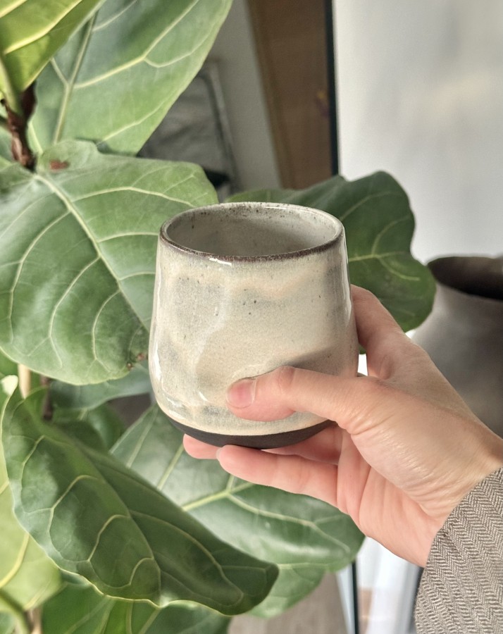DOVI Designs. EMBER puodelis su įspaudais