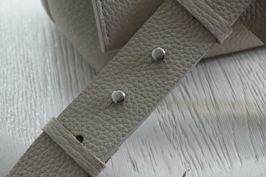 LEMANE. RANKINĖ smėlio