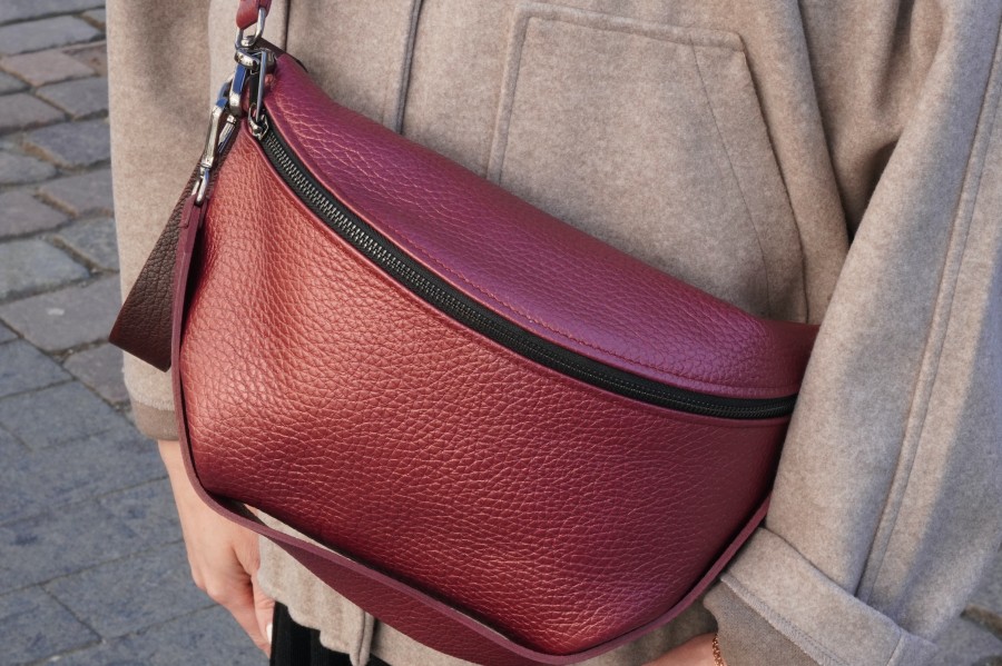 LEMANE. RANKINĖ PANDA