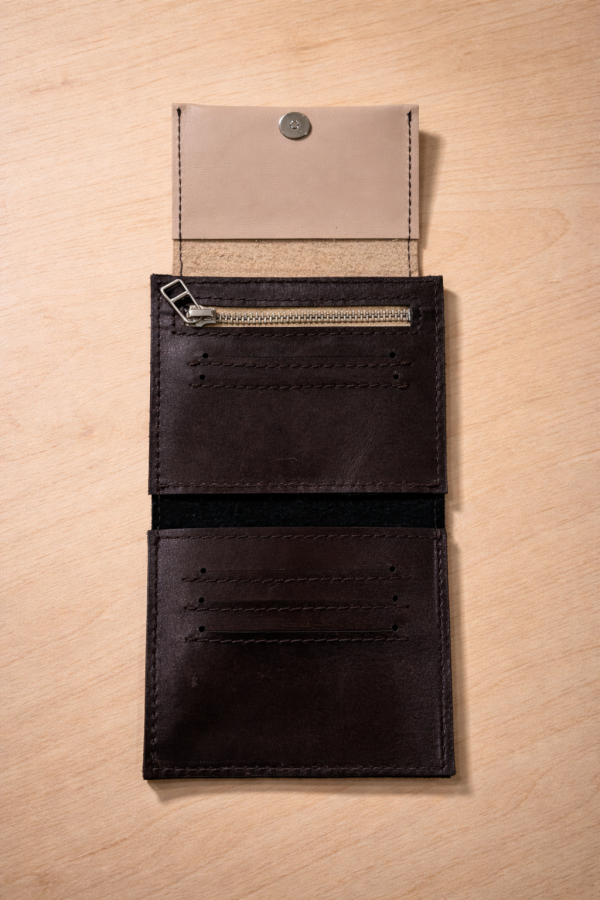 KARTU. Piniginė Pelynas