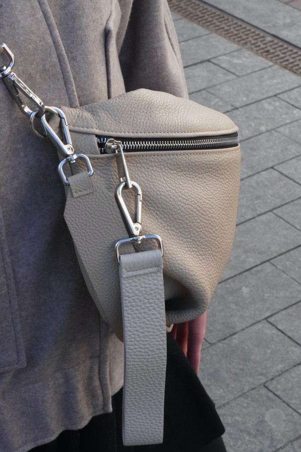 LEMANE. RANKINĖ PANDA