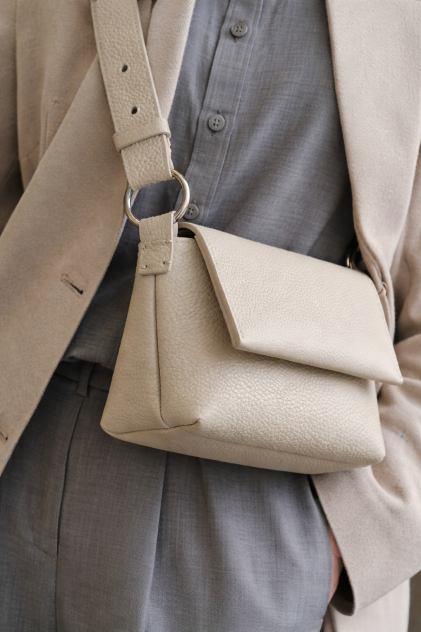 LEMANE. RANKINĖ smėlio