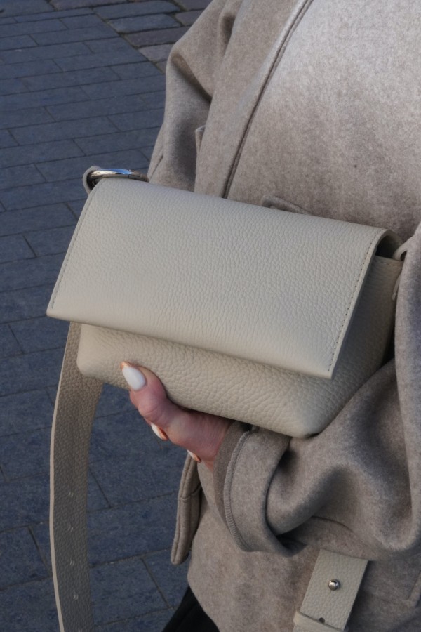 LEMANE. RANKINĖ smėlio