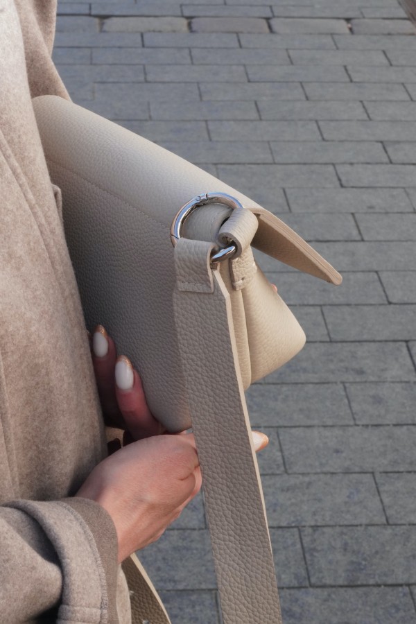 LEMANE. RANKINĖ smėlio