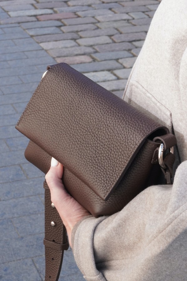 LEMANE. RANKINĖ šokoladas