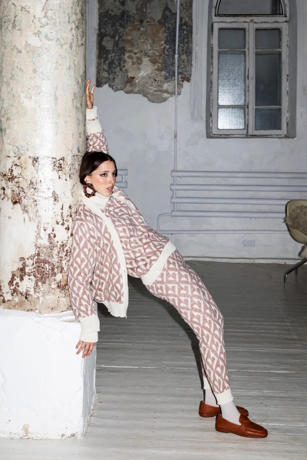 Mild power. unisex golfas