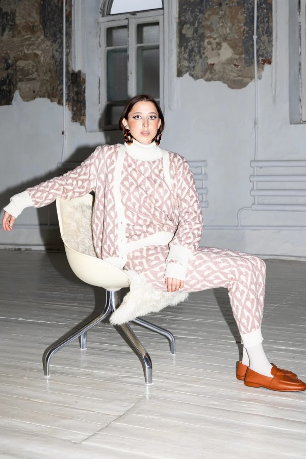 Mild power. unisex golfas