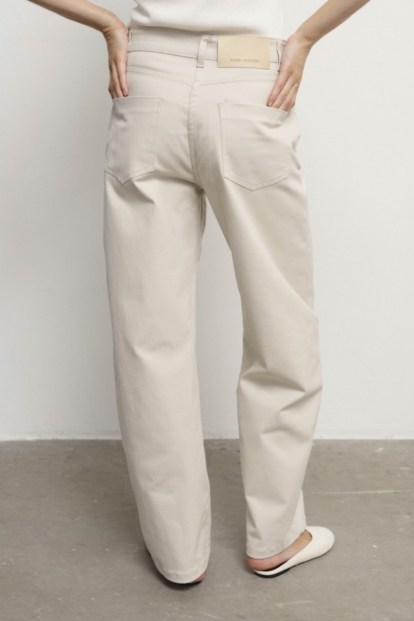 Robi Agnes. DAKOTA džinsai