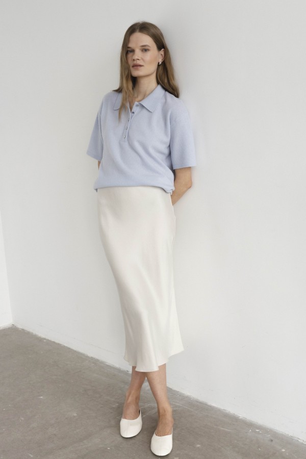 Robi agnes. ISABELLE SIJONAS  Ivory