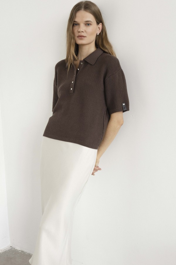 Robi agnes. ISABELLE SIJONAS  Ivory