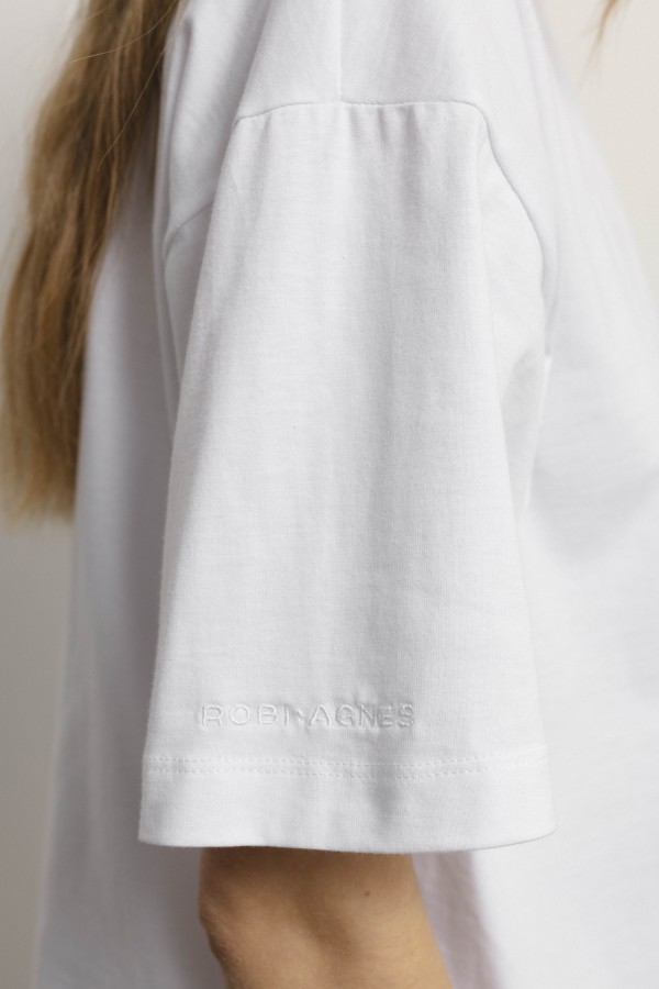 Robi agnes. ROBI marškinėliai balti