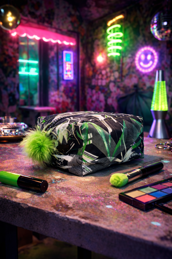 SMOL CURATIONS. KOSMETINĖ NR55