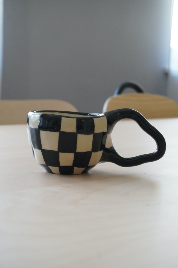 Terra Touch. Chess in black puodelis