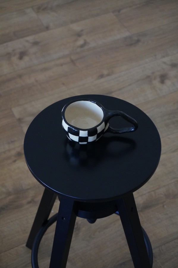 Terra Touch. Chess in black puodelis