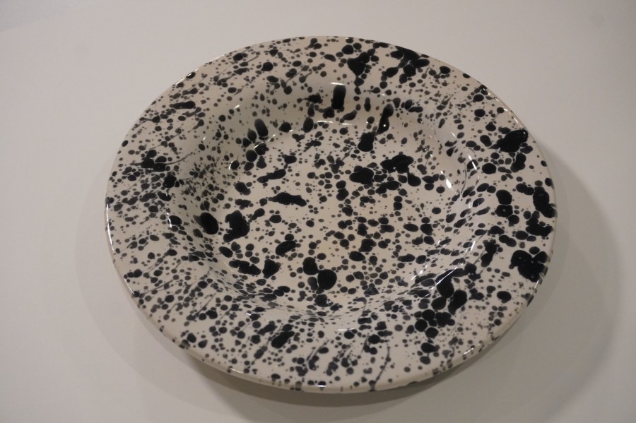 Terra Touch. black dots Lėkštė