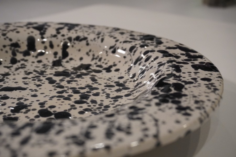 Terra Touch. black dots Lėkštė