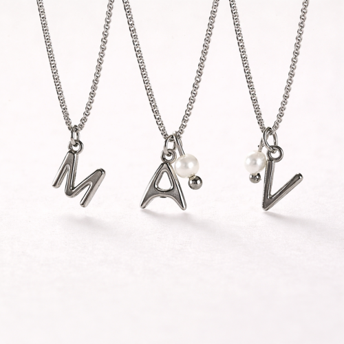 UGNES STORY. GRANDINĖLĖ SU RAIDE