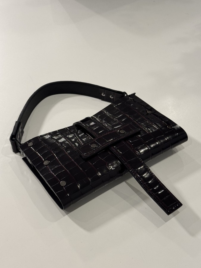 URBANHOLIC. Burgundiškas odinis RANKINUKAS