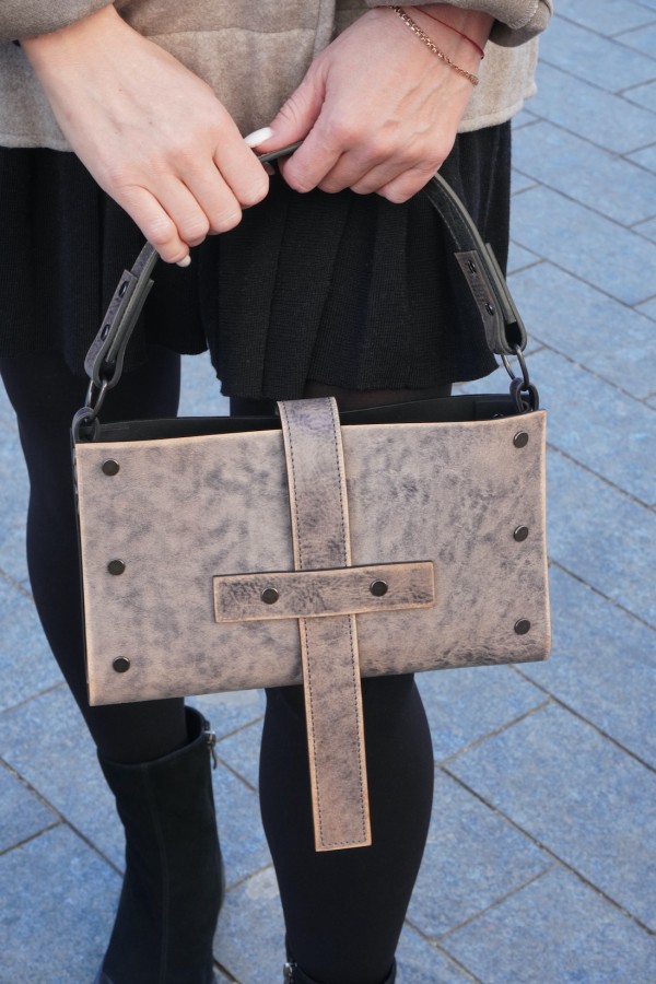 URBANHOLIC. odinis RANKINUKAS