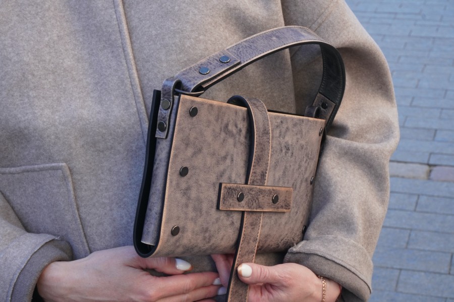 URBANHOLIC. odinis RANKINUKAS