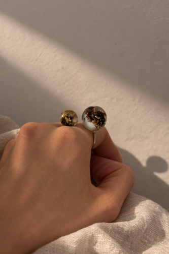 Varva. Dervos žiedas