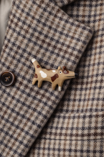 Wood life Jewellery. Ženkliukas šuo