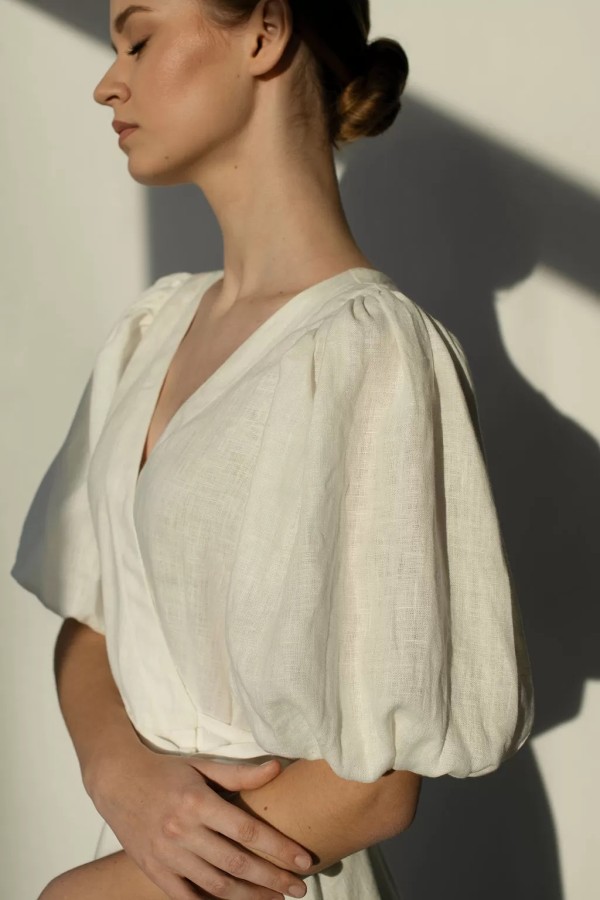 amber linen. USA susiaučiama lininė palaidinė Balta
