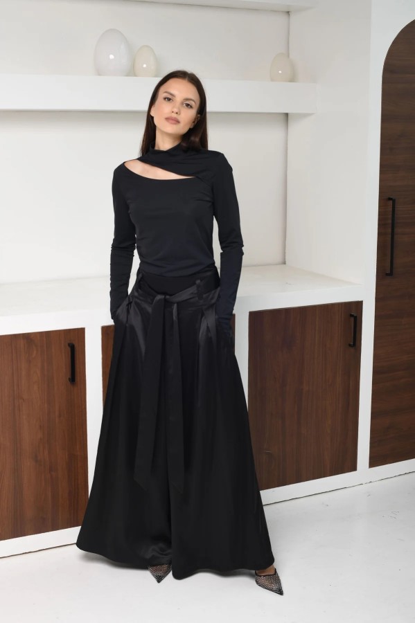 A.P. LINE. Seri kelnės juodos