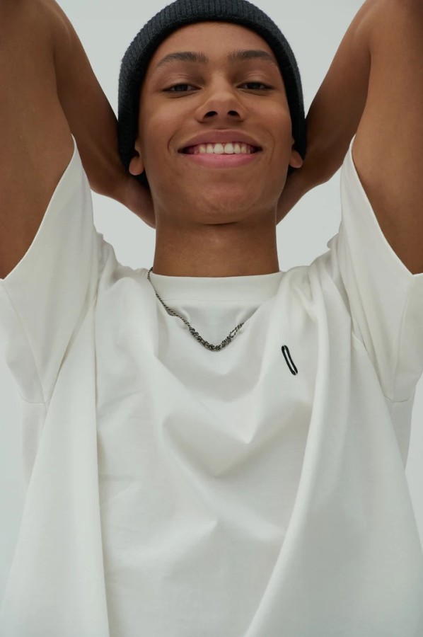 Arelo. Marškinėliai Balta Juoda Arelo. Marškinėliai Balta Juoda