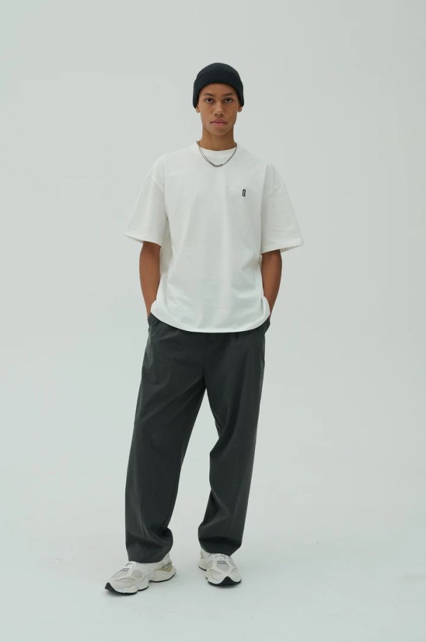 Arelo. Marškinėliai Balta Juoda Arelo. Marškinėliai Balta Juoda