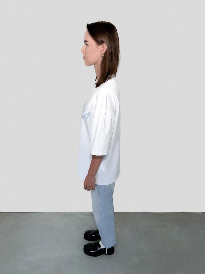 atletika. unisex balti melsvi marškinėliai