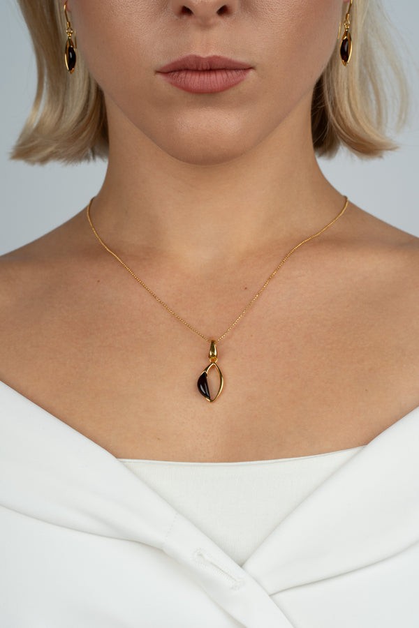 Banguoja. gintaro pakabukas Lacrima Ventus Banguoja. gintaro pakabukas Lacrima Ventus
