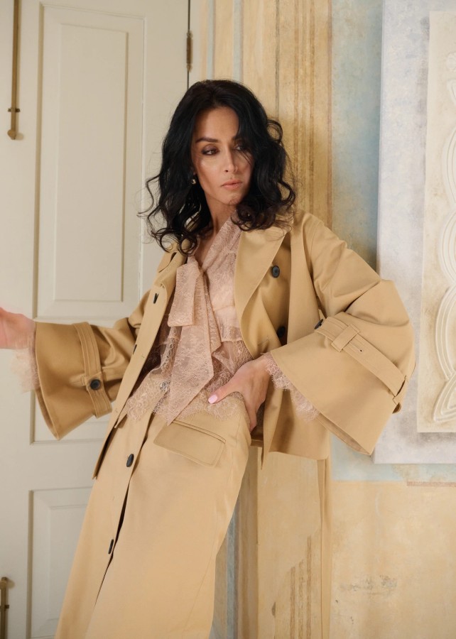 Bohomey. Mona trumpas lietpaltis camel