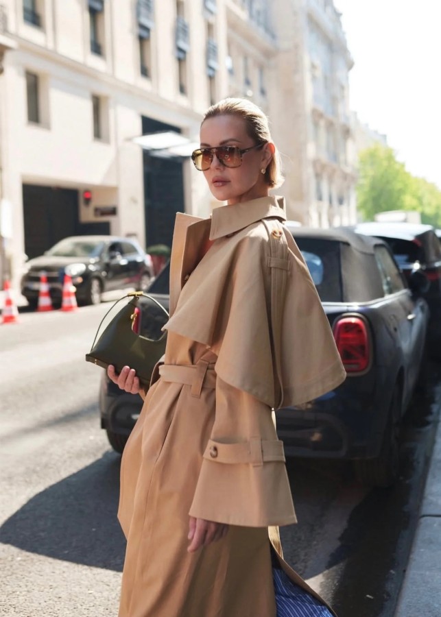 Bohomey. Soho lietpaltis su pelerina camel Bohomey. Soho lietpaltis su pelerina camel