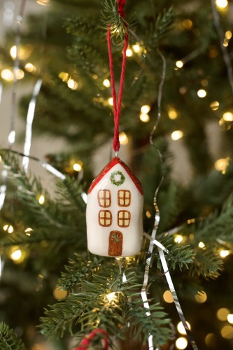 cute little things. Kalėdinė dekoracija namelis 