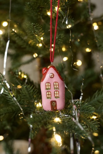 cute little things. Kalėdinė dekoracija namelis