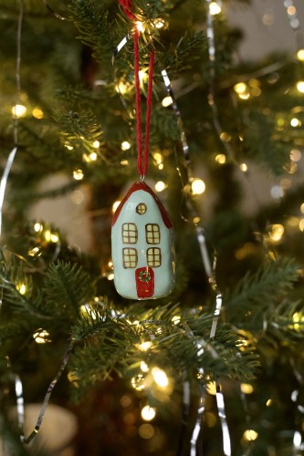 cute little things. Kalėdinė dekoracija namelis