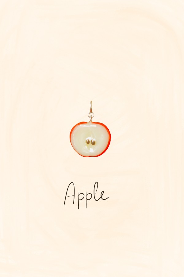 cute little things. Pakabukas obuolys