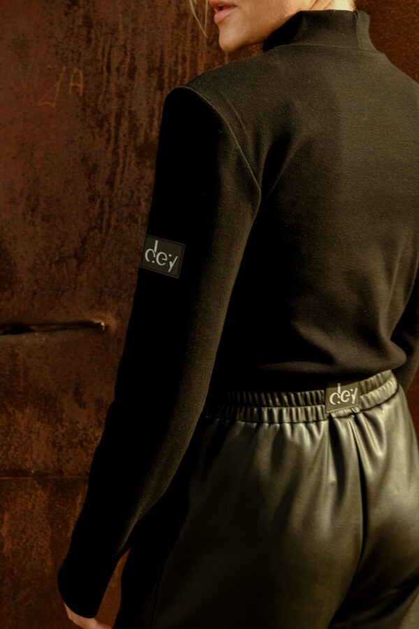 dey. Palaidinė Mora