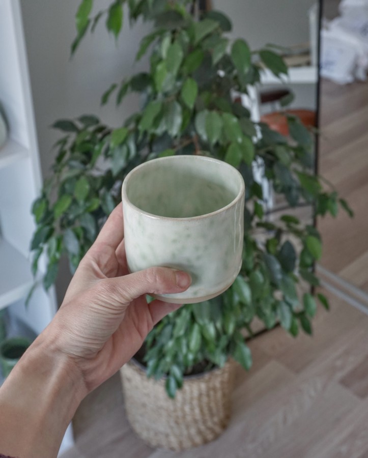 DOVI Designs. Moss puodelis su įspaudais