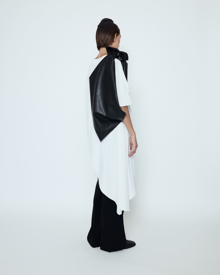 Emilija Jasiulyte. RESHIO Rankinė  01 juoda