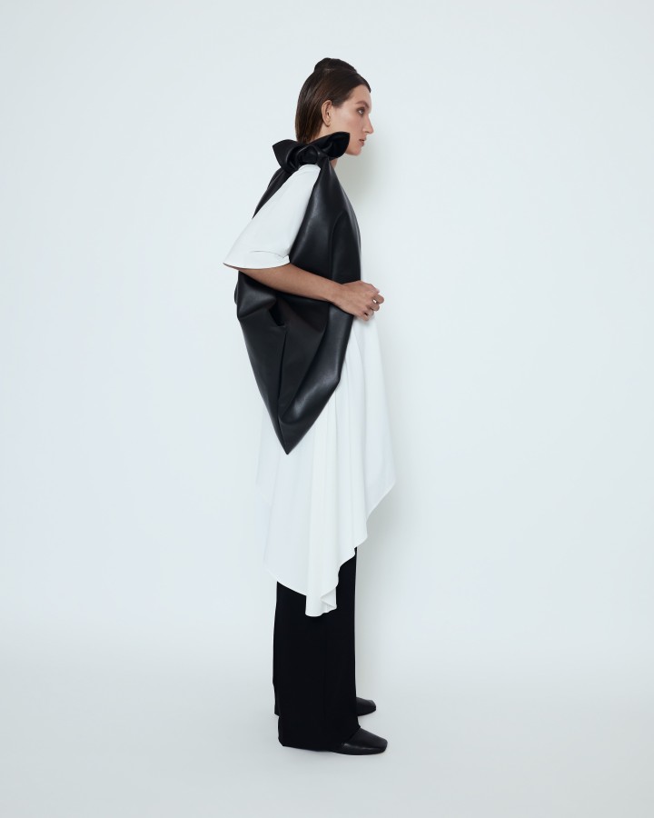 Emilija Jasiulyte. RESHIO Rankinė 02 juoda