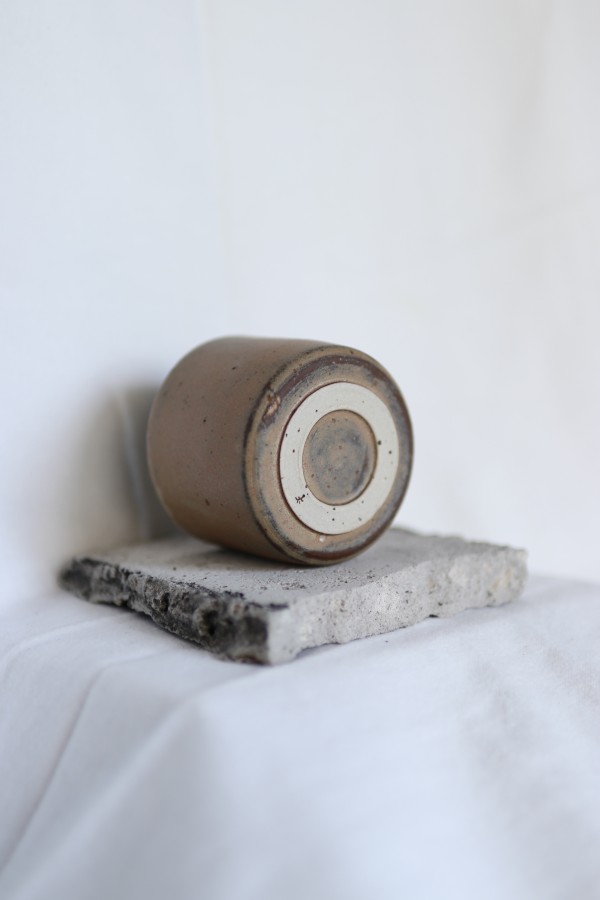 park bench ceramics. sip puodelis maple