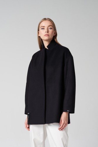 IT F. JUODAS PUSPALTIS