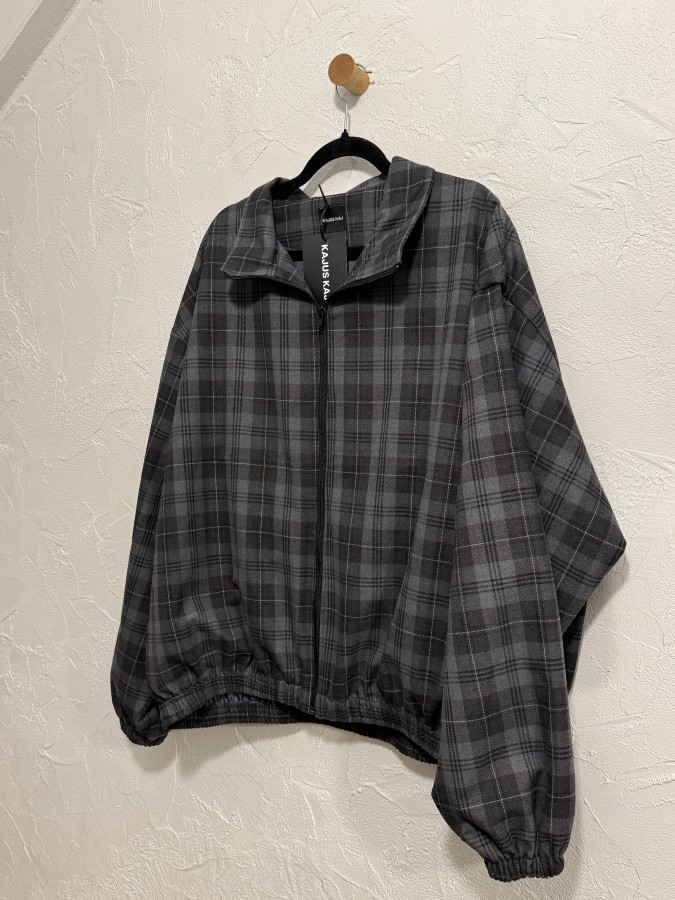 kajus kaj. Unisex bomberis