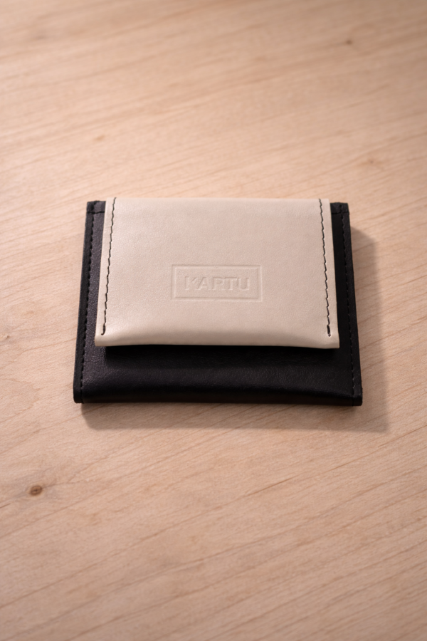 KARTU. Piniginė Pelynas