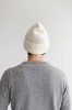 knoto. merino vilnos vyriška balta kepurė