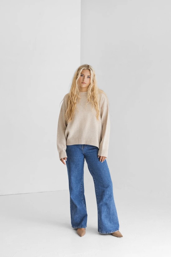 knoto. smėlio merino vilnos megztinis 