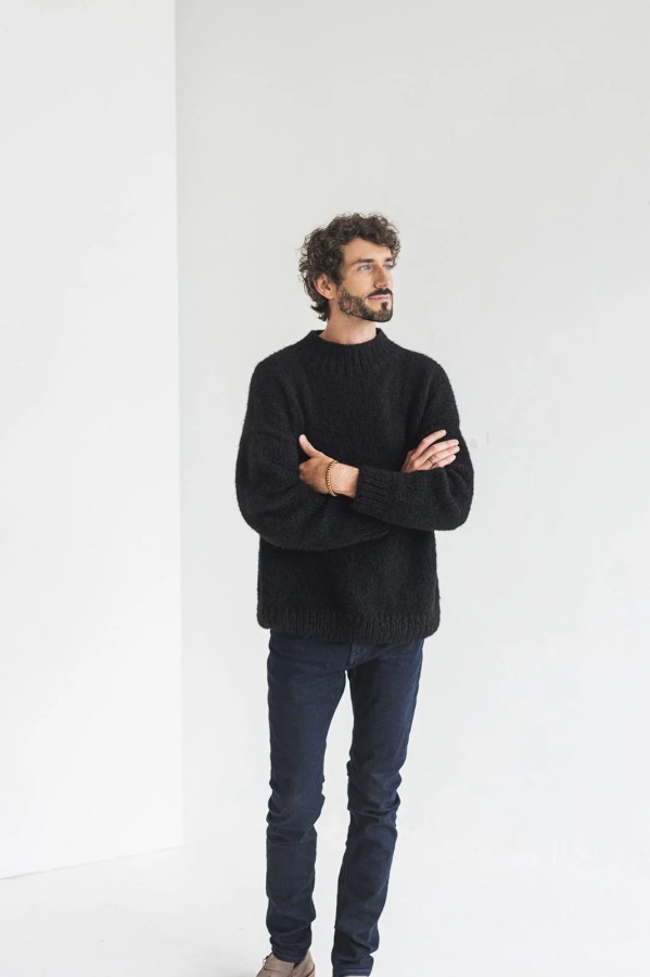 knoto. Vyriškas aplakos megztinis